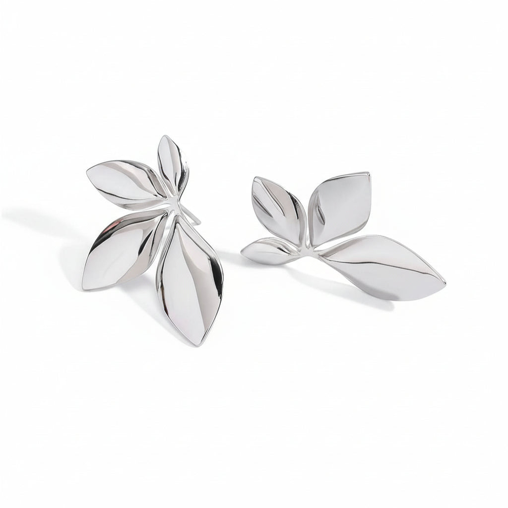 Ohrstecker Florana Blüte Silber Finish Wasserfest Edelstahl 316L Statement Blätter