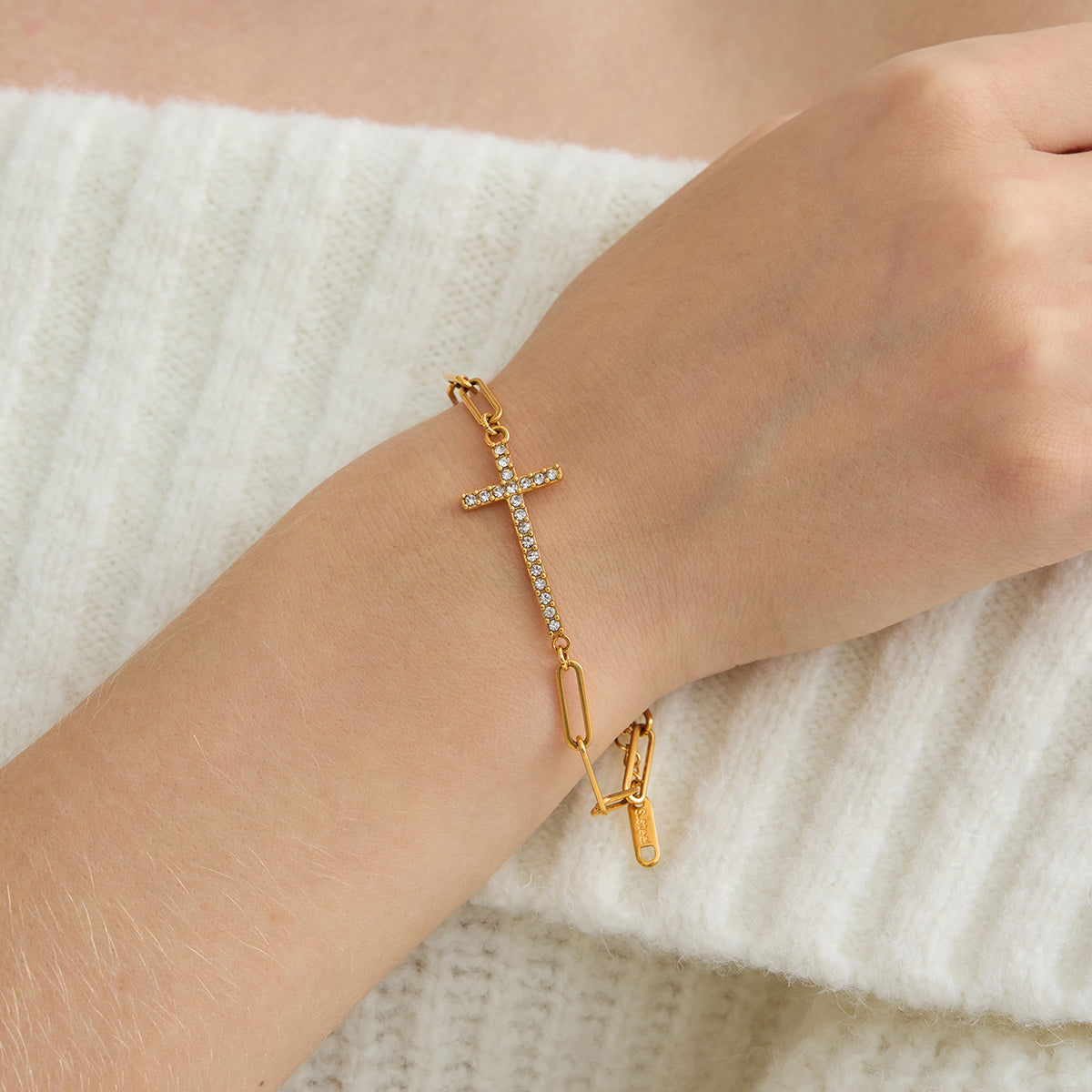 Armband Nicosia Kreuz Zirkonia 18K Vergoldet Gliederkette Wasserfest Edelstahl